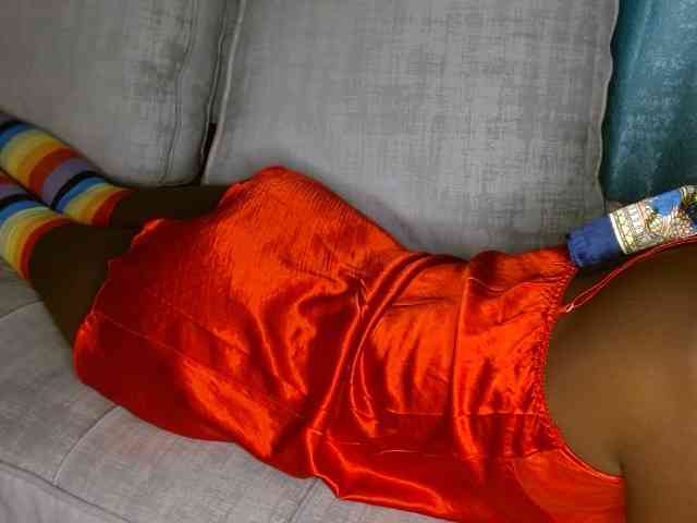 Queen04_ webcam
