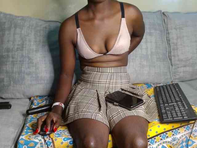 Queen04_ webcam