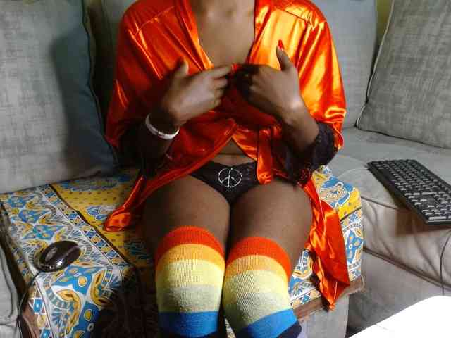 Queen04_ webcam