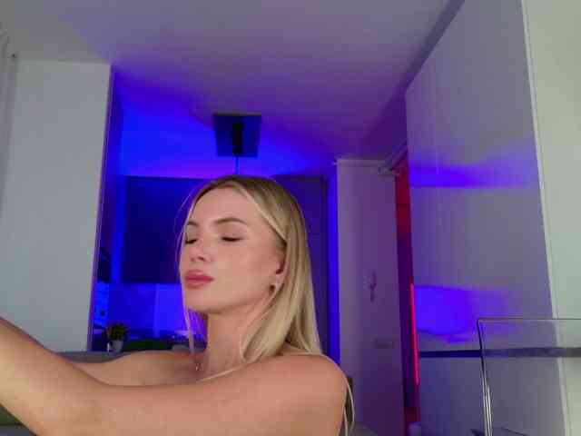 Yvonna webcam