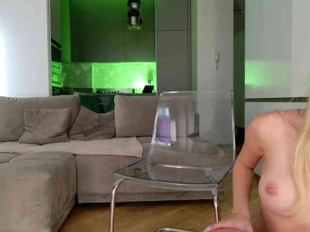 Yvonna webcam