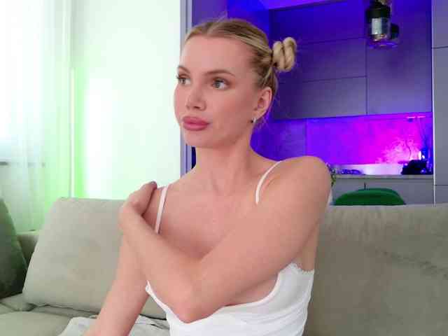 Yvonna webcam