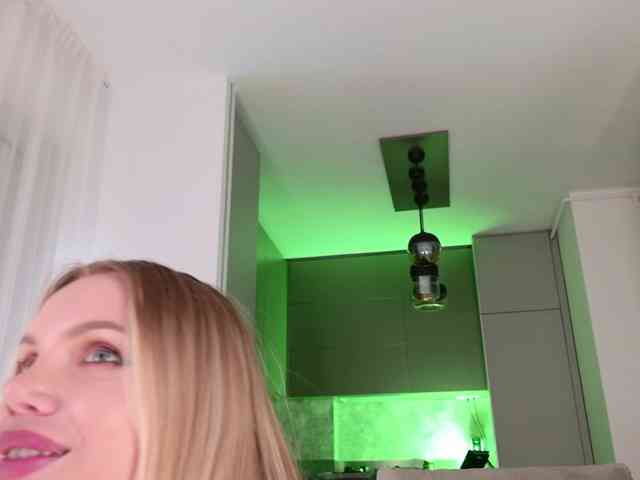 Yvonna webcam