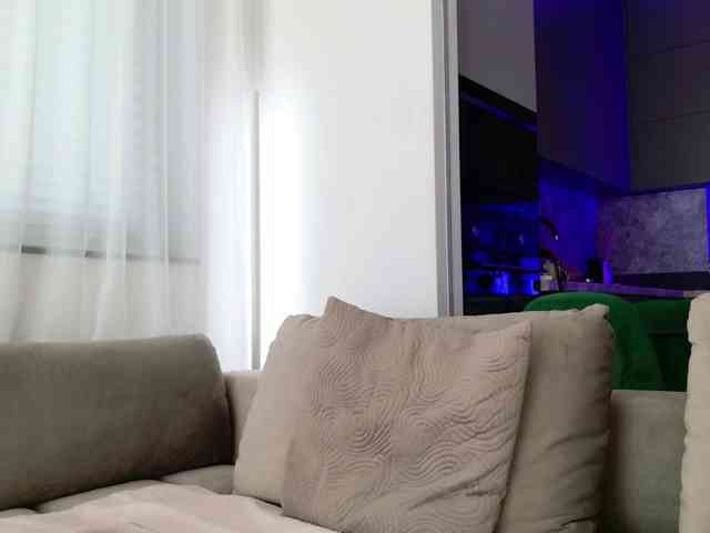 Yvonna webcam