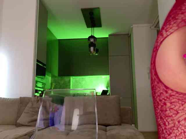 Yvonna webcam
