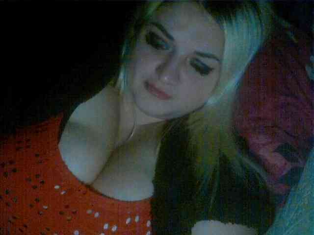 KrystaAhlMagic webcam