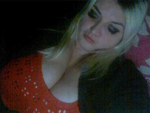 KrystaAhlMagic webcam