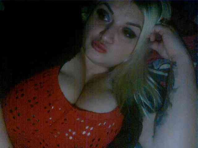 KrystaAhlMagic webcam