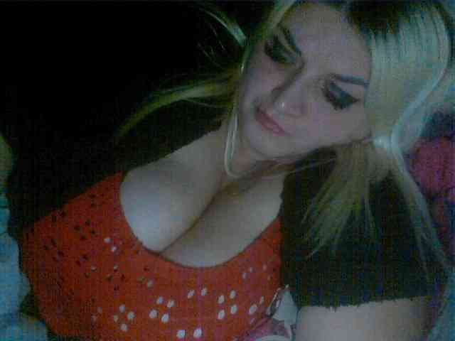 KrystaAhlMagic webcam