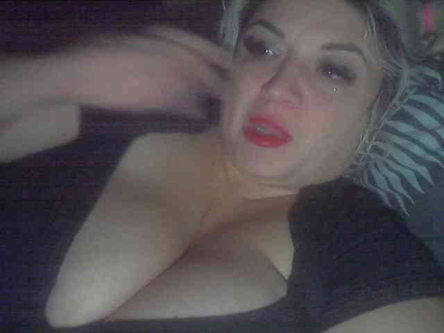 KrystaAhlMagic webcam