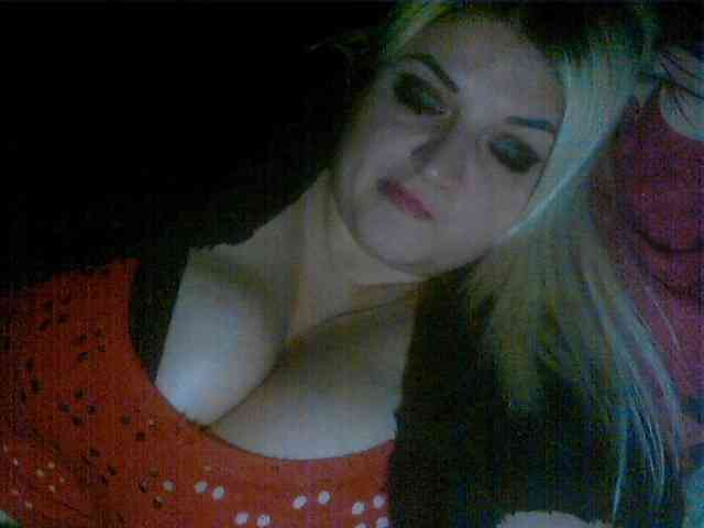 KrystaAhlMagic webcam