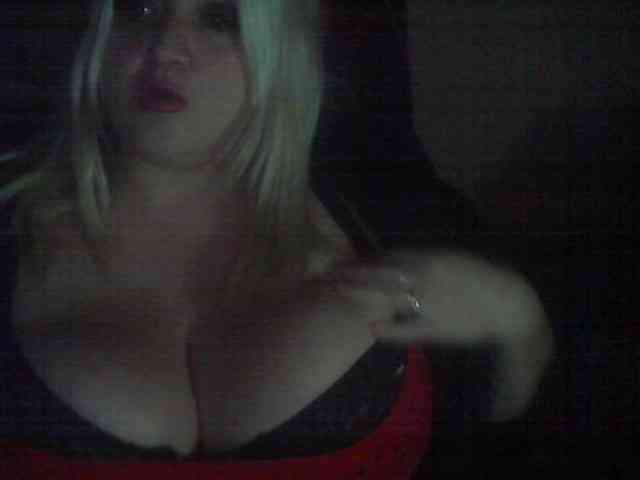 KrystaAhlMagic webcam