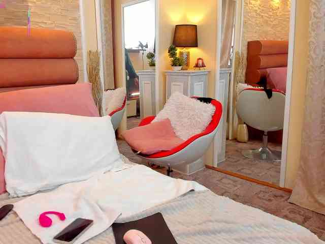 ArianaCroft ArianaCroft