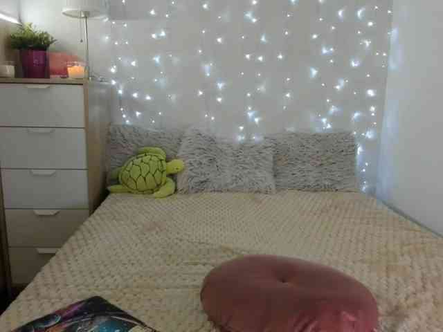 ChristyHearth webcam