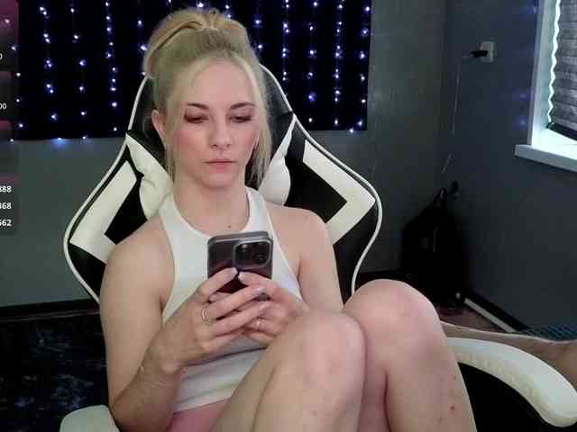 DarkPrincess webcam