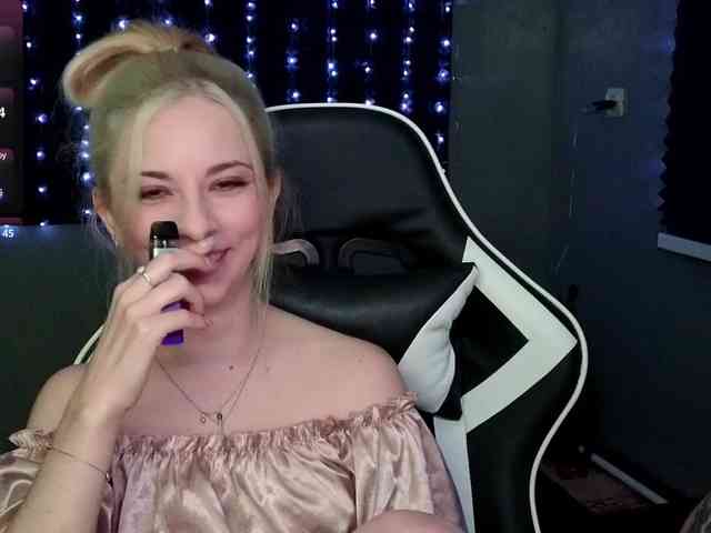 DarkPrincess webcam