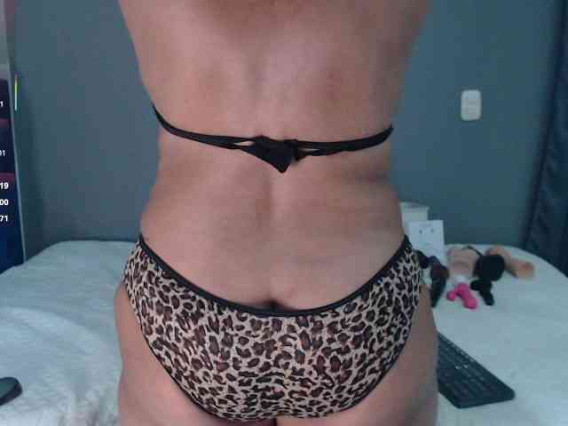 Lili-hung1 webcam