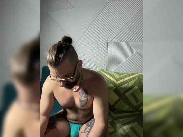 SexSparrow SexSparrow