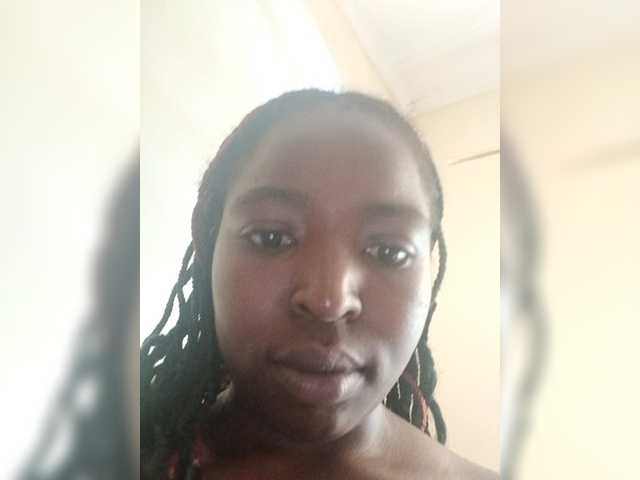 sexy-buttress Live Cam on BongaCams