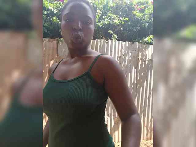 sexy-buttress webcam