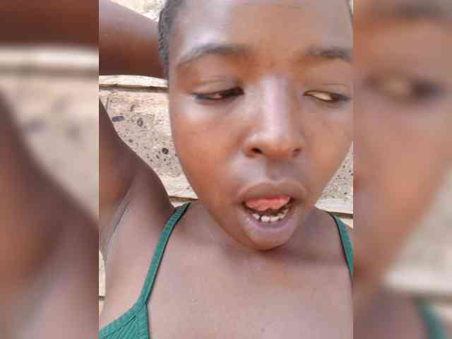 sexy-buttress webcam