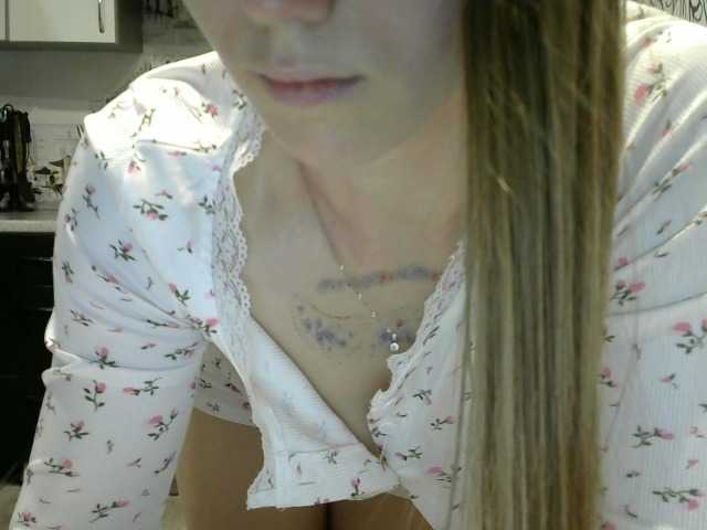 Affectionate-Fairy's BongaCams show and profile