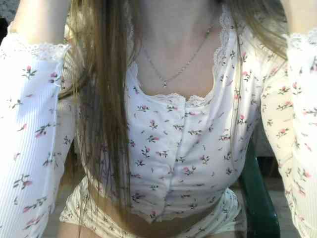 Affectionate-Fairy webcam