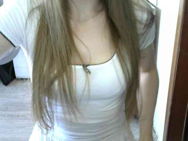 Affectionate-Fairy webcam