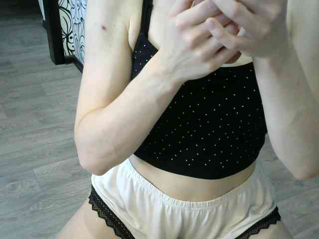 Affectionate-Fairy webcam