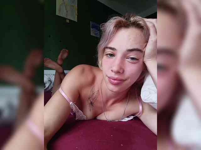 Evie-Eve webcam