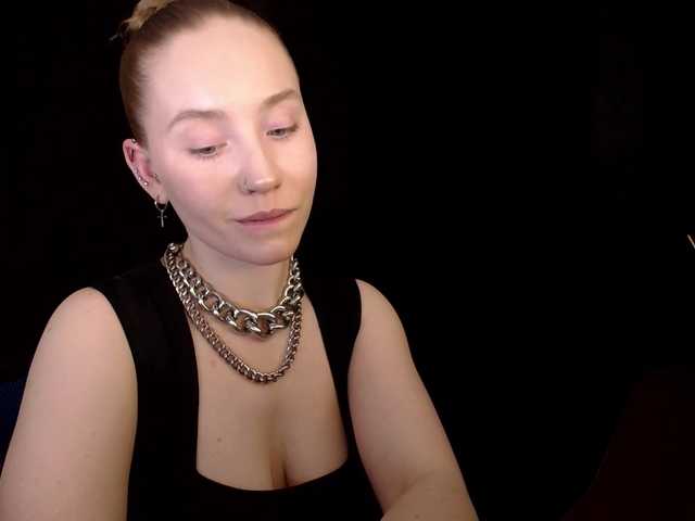 SindiWatson's BongaCams show and profile