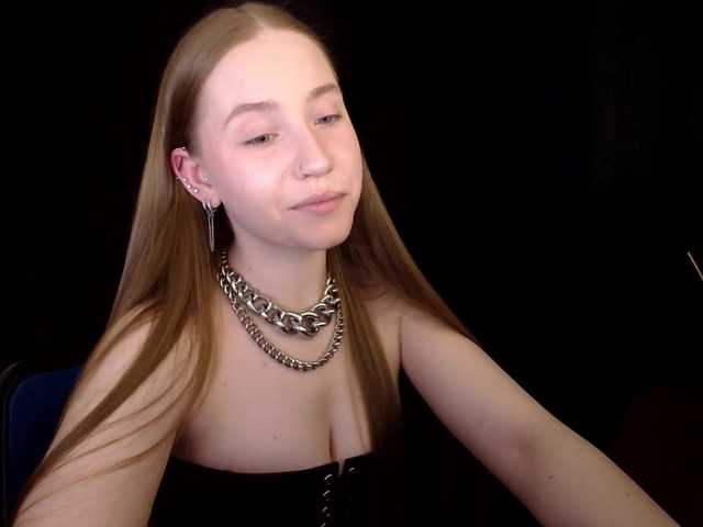 SindiWatson's BongaCams show and profile