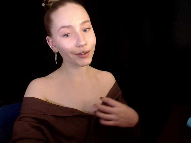 SindiWatson's BongaCams show and profile