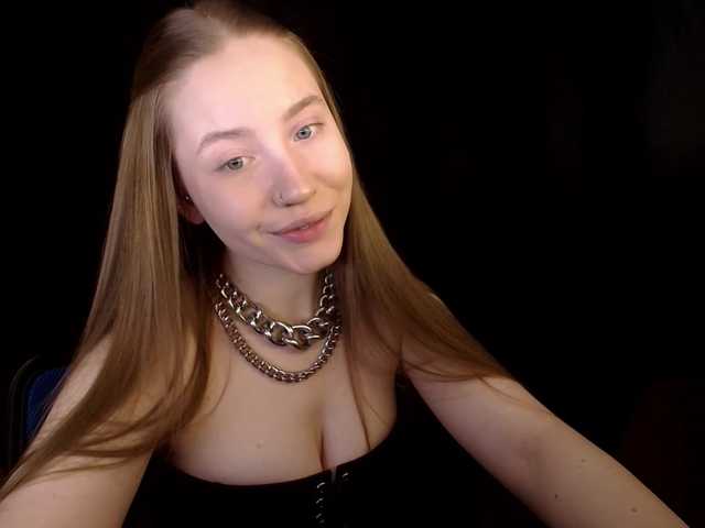 SindiWatson's BongaCams show and profile