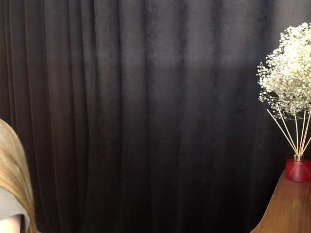 SindiWatson's BongaCams show and profile