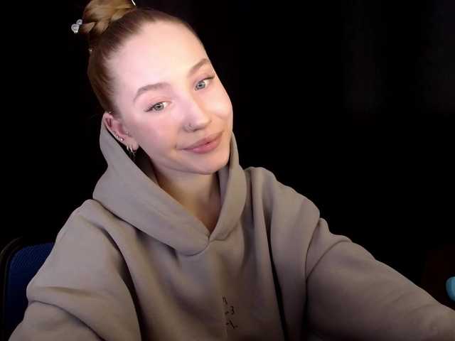 SindiWatson's BongaCams show and profile