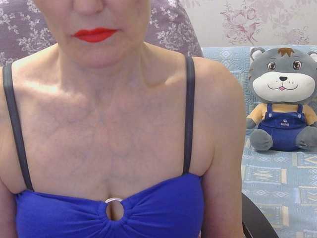 Red-Rose-777 live cam