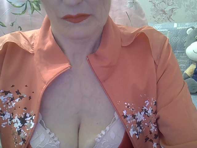 Red-Rose-777 from BongaCams