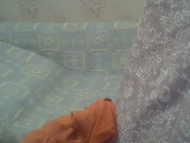 Red-Rose-777's BongaCams show and profile