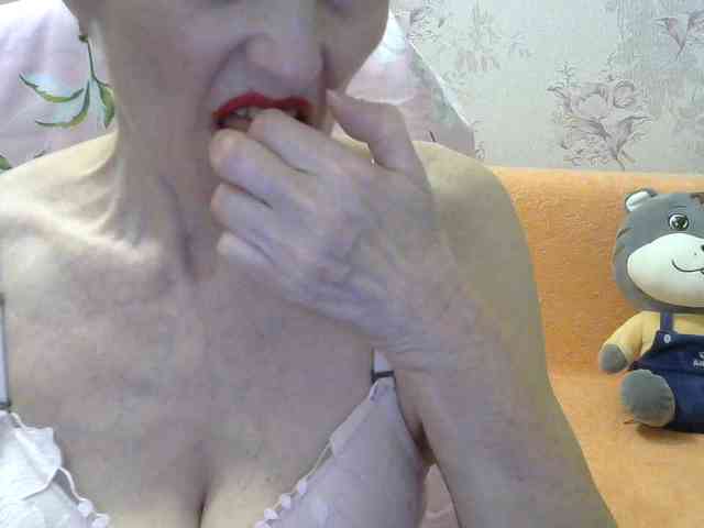 Red-Rose-777 webcam