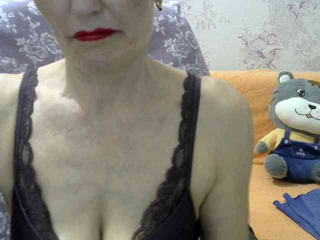 Red-Rose-777 webcam