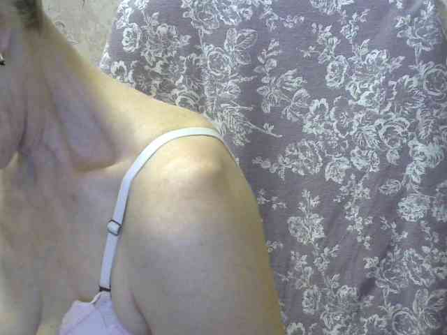 Red-Rose-777 webcam