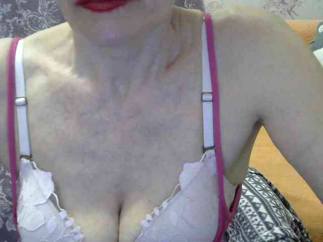 Red-Rose-777 webcam