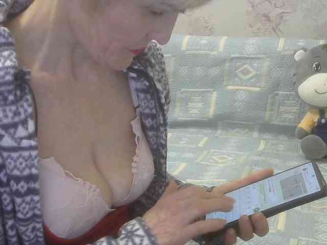 Red-Rose-777 webcam