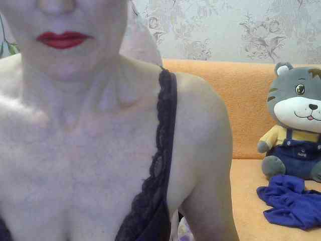 Red-Rose-777 webcam