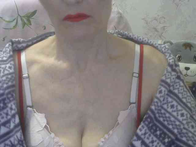 Red-Rose-777 webcam