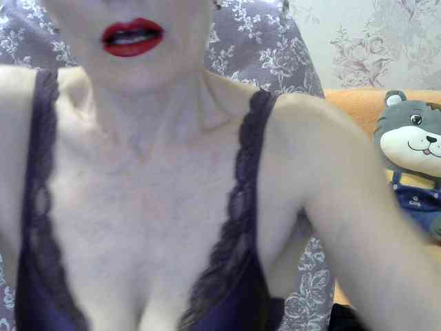 Red-Rose-777 webcam