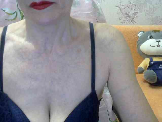 Red-Rose-777 webcam