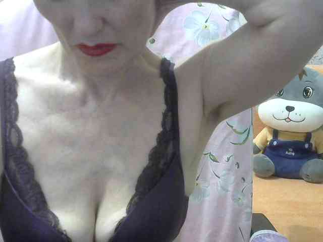 Red-Rose-777 webcam