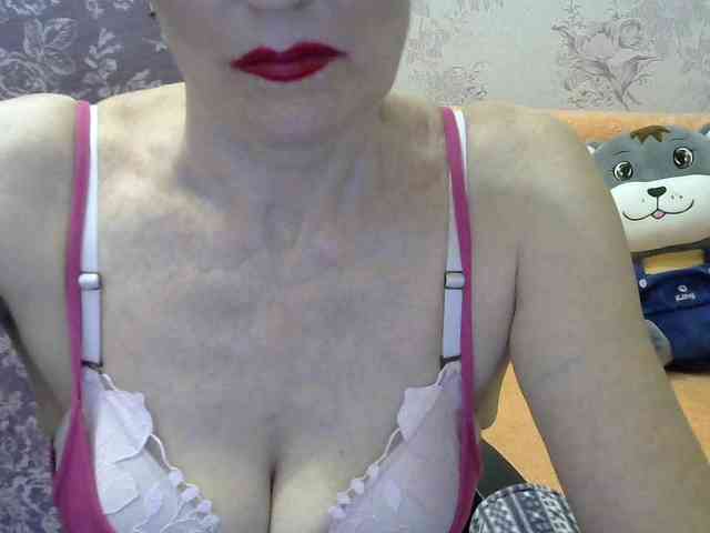 Red-Rose-777 webcam